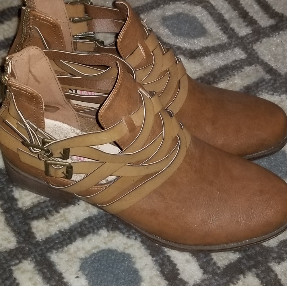 Womens Leather Mid Boots
